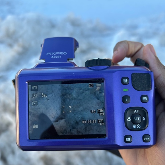Rare Purple Used Kodak PixPro AZ25116 MP Digital Camera w/ strap and Sd Card